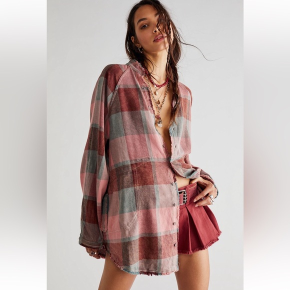 We the Free Summertime Daydream Button Down - Picture 5 of 5